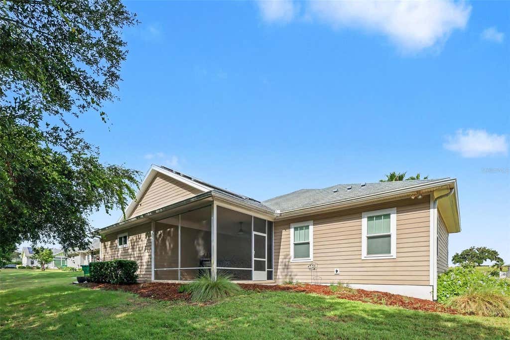 Photo of 1182 Fiesta Key Circle, Lady Lake, FL 32159 (MLS # L4964460)