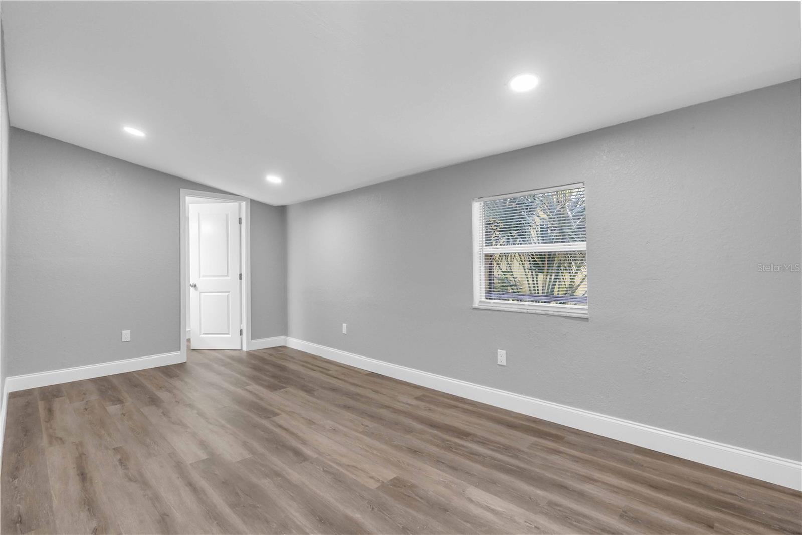 DISSTONIA - Residential