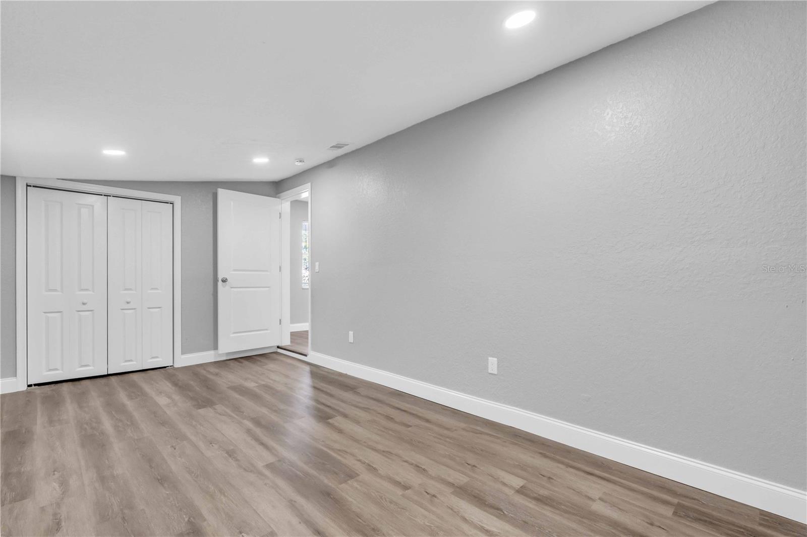 DISSTONIA - Residential