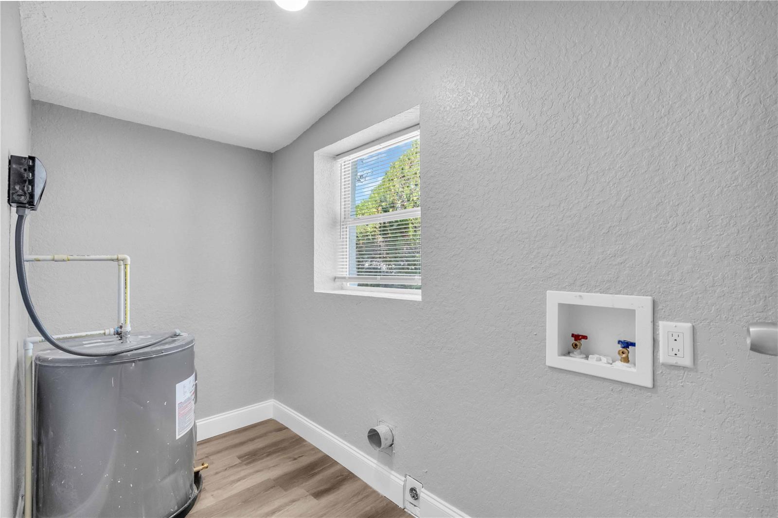 DISSTONIA - Residential