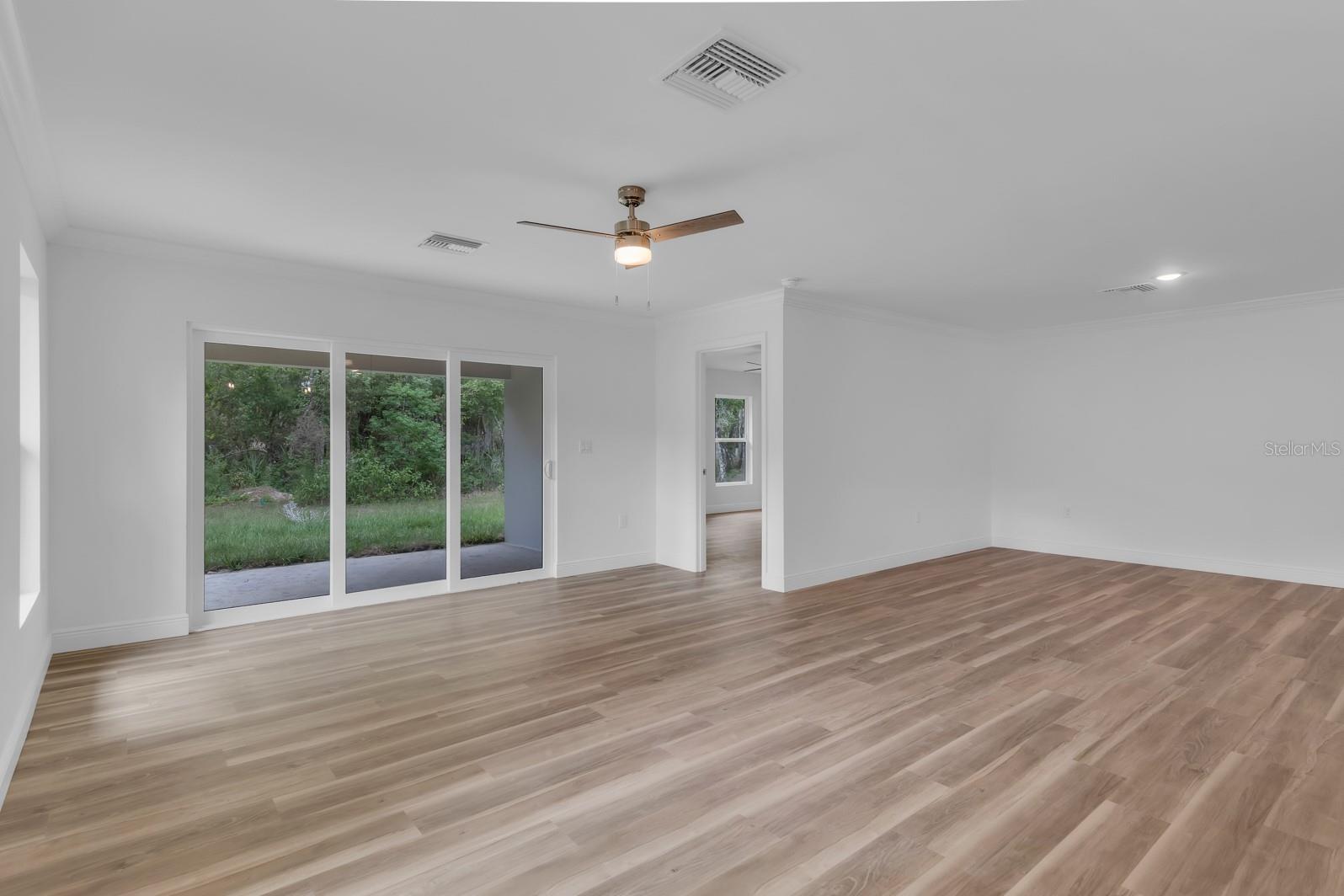 INVERNESS HIGHLANDS SOUTH - Residential