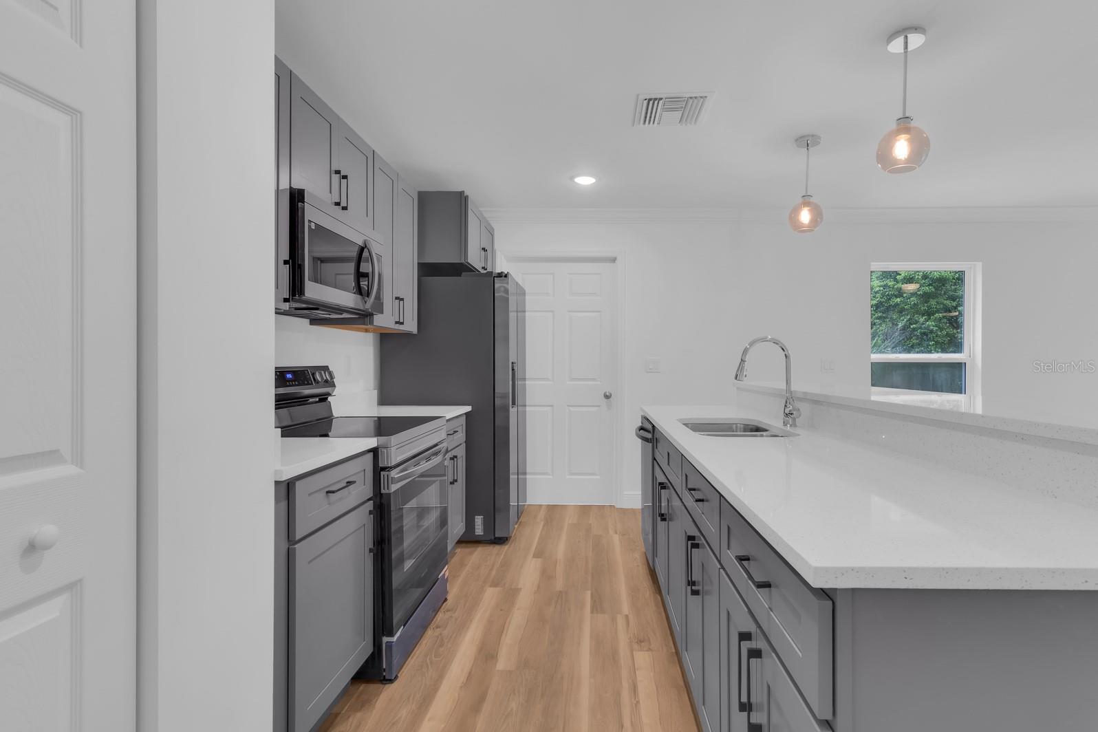 INVERNESS HIGHLANDS SOUTH - Residential