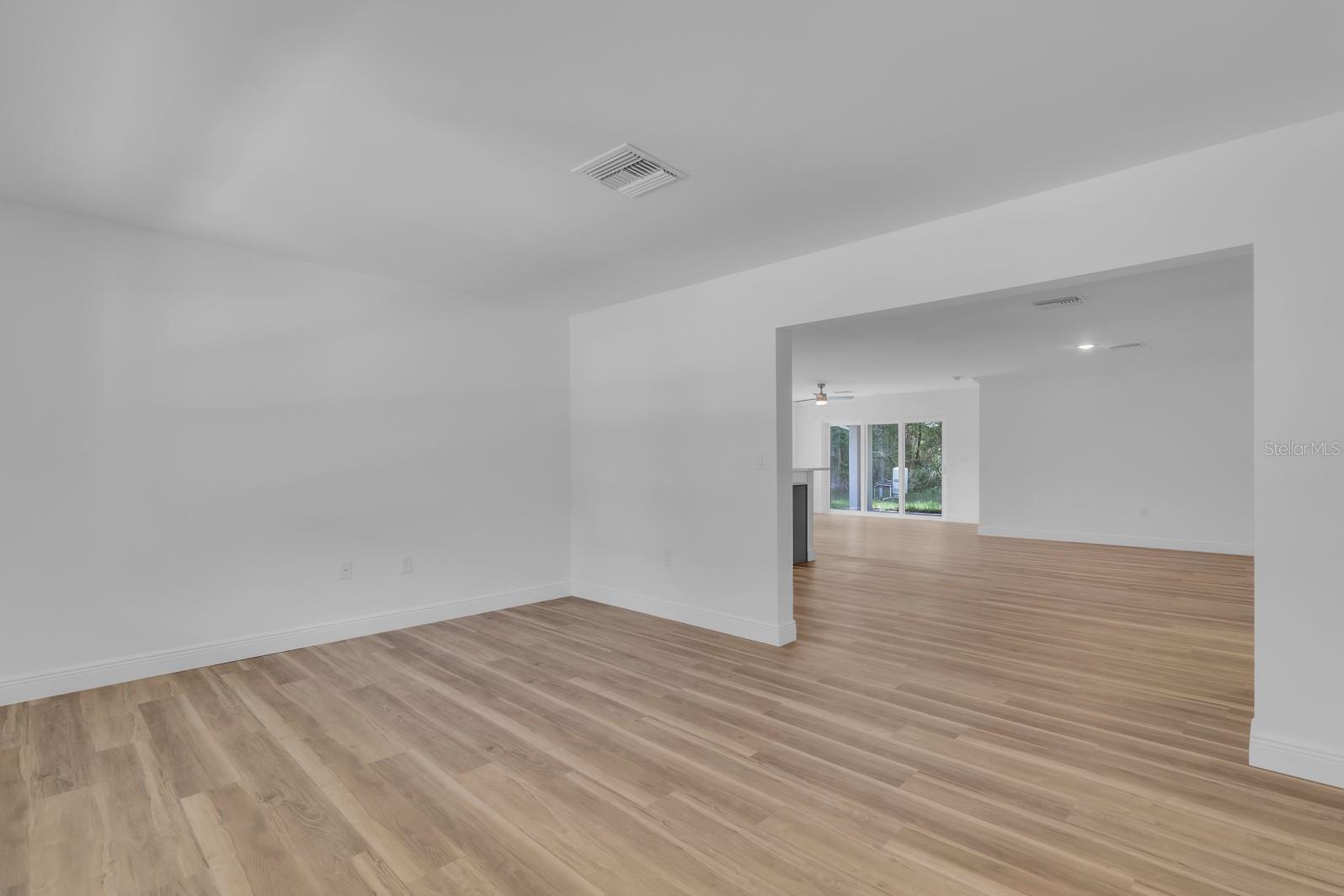 INVERNESS HIGHLANDS SOUTH - Residential