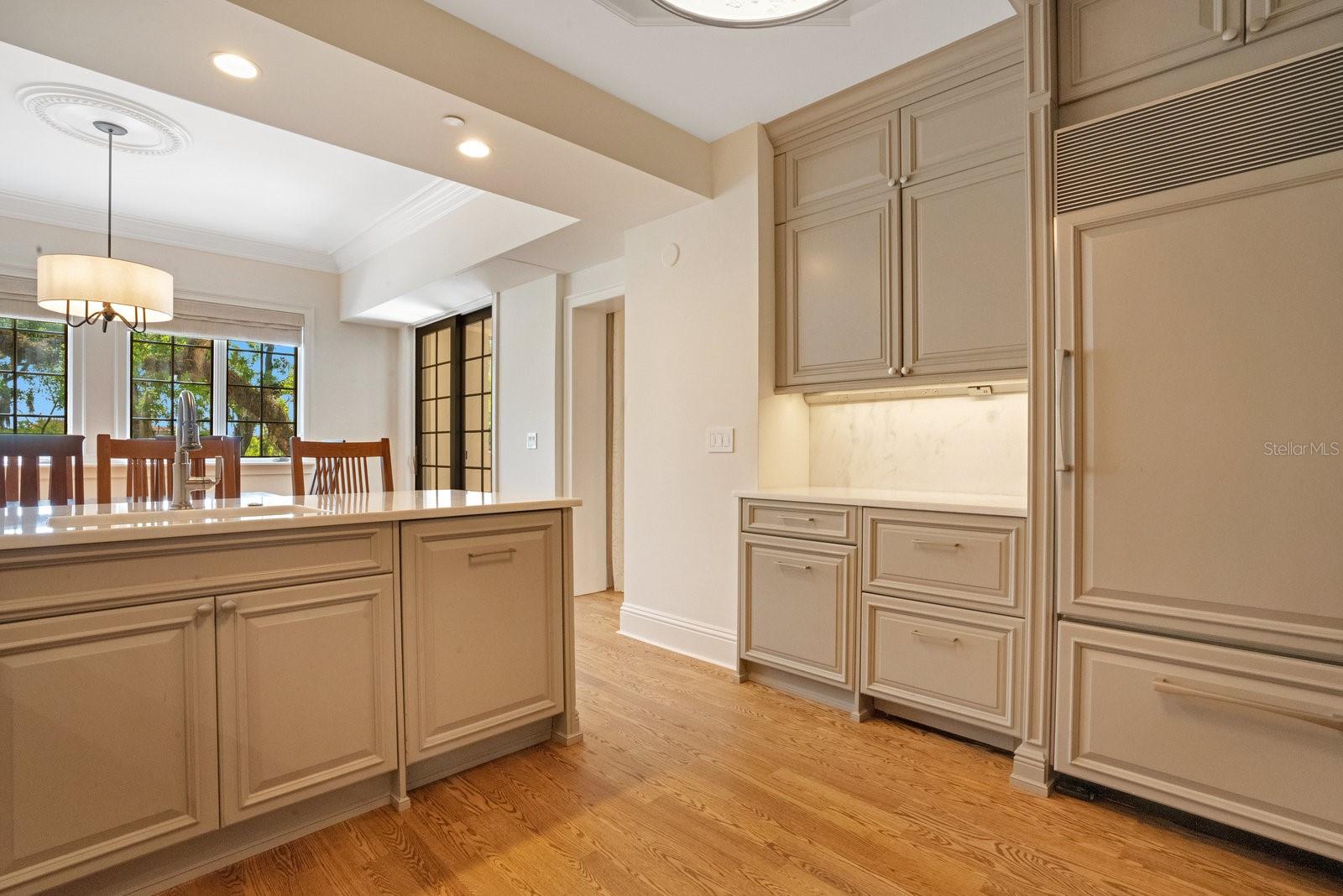 RESIDENCES - Residential