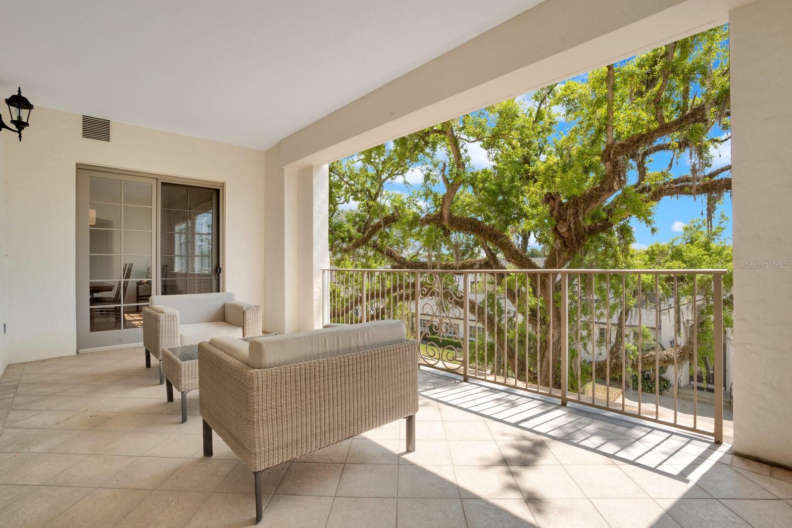 RESIDENCES - Residential