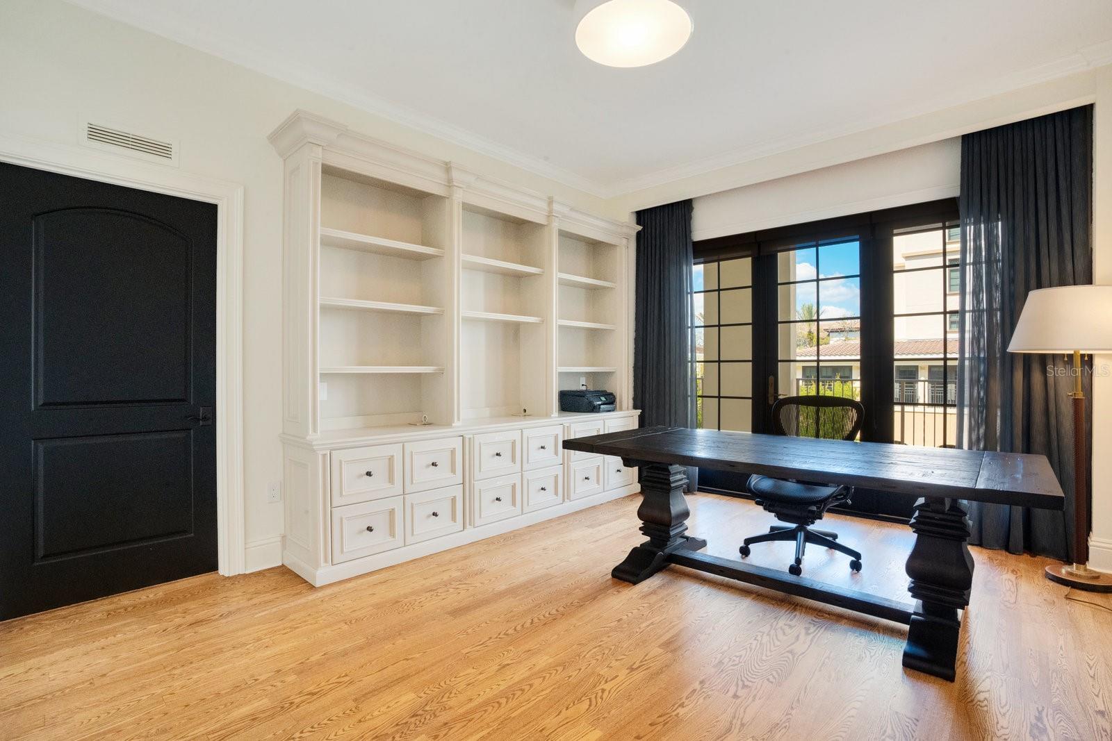 RESIDENCES - Residential