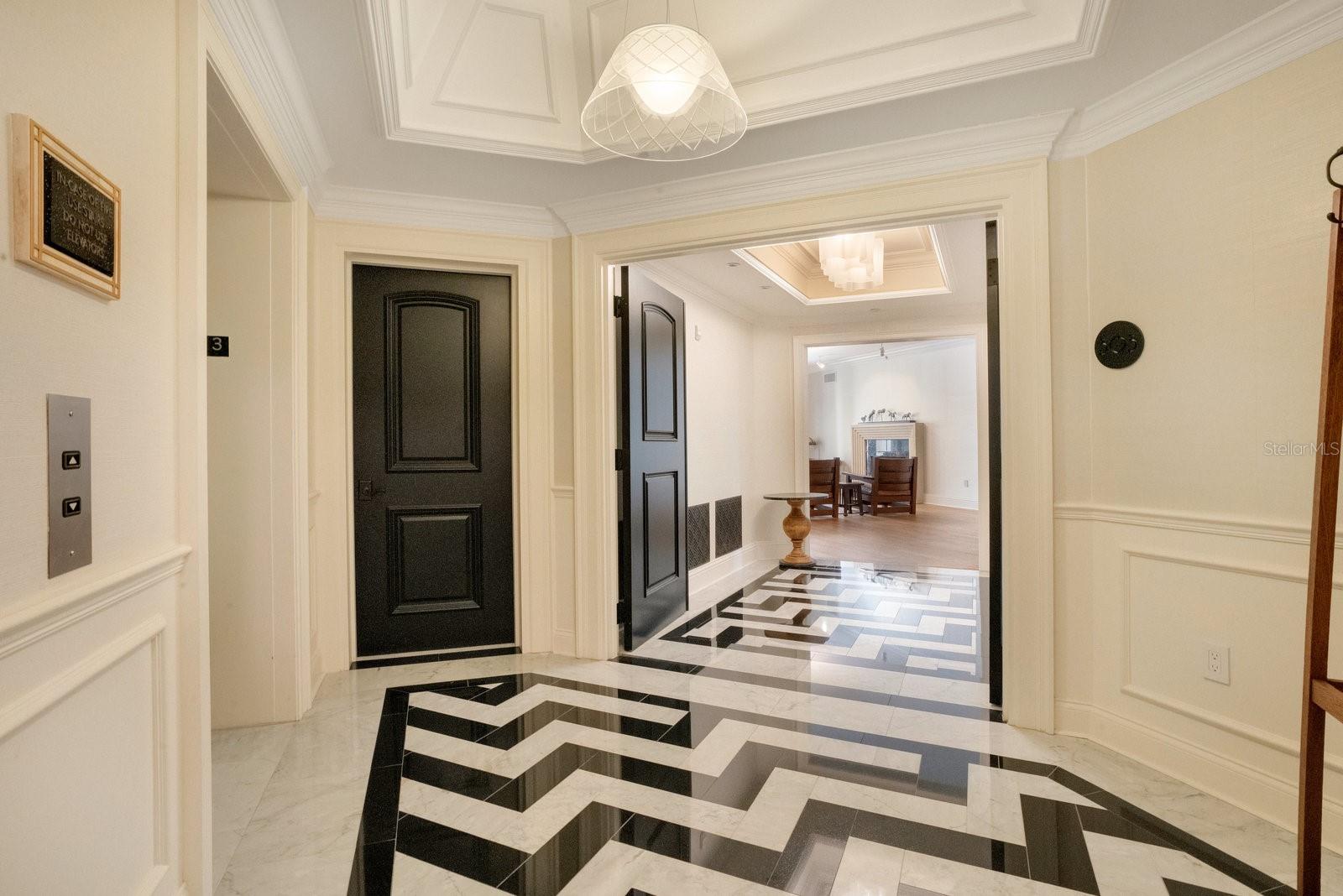 RESIDENCES - Residential