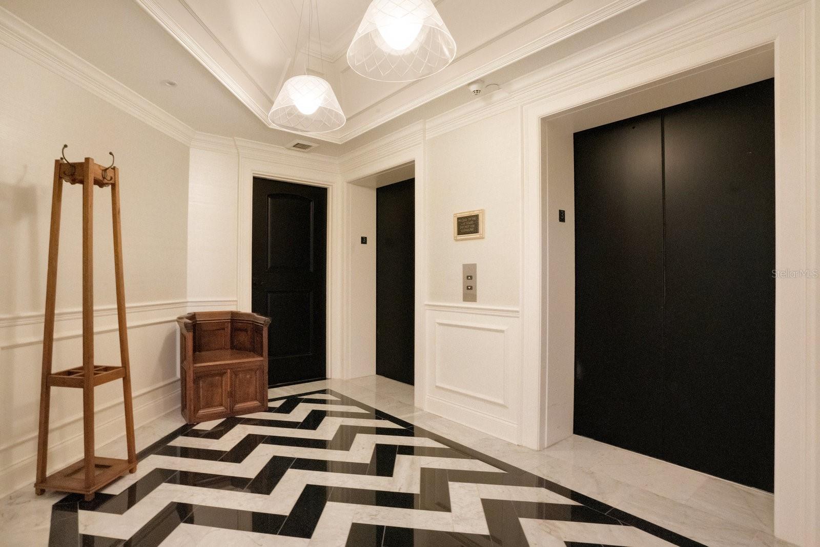 RESIDENCES - Residential