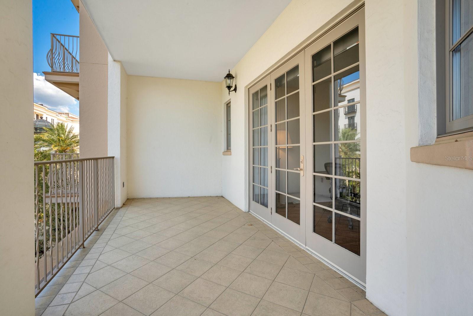 RESIDENCES - Residential