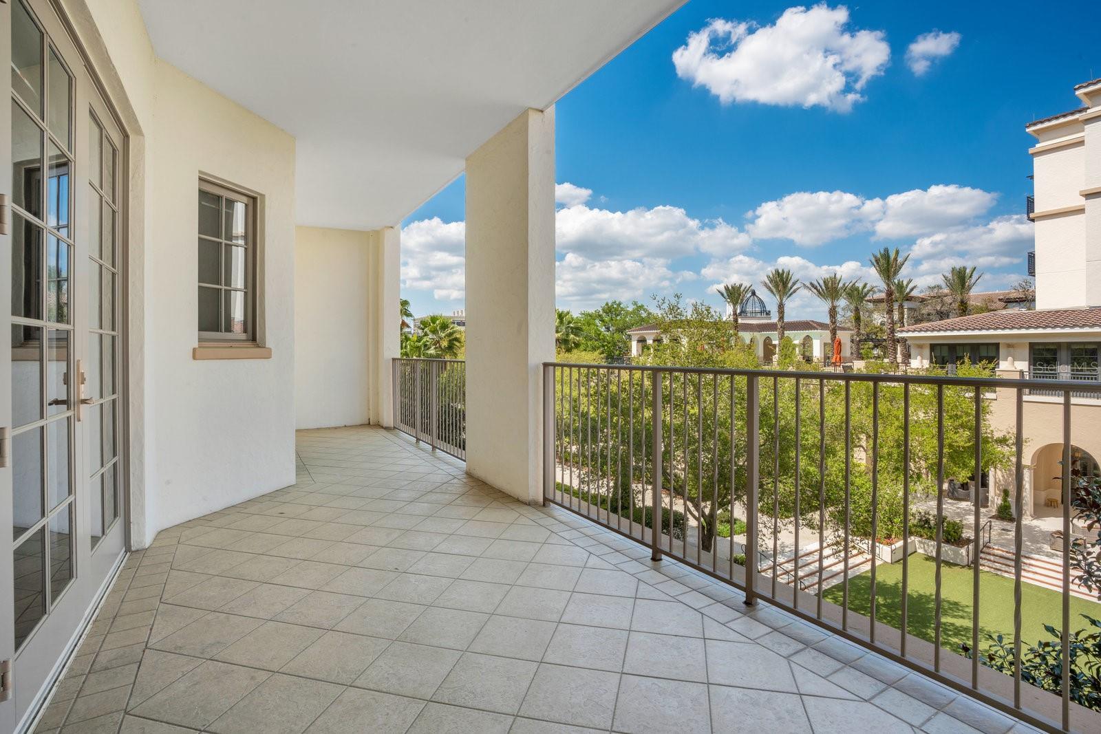 RESIDENCES - Residential