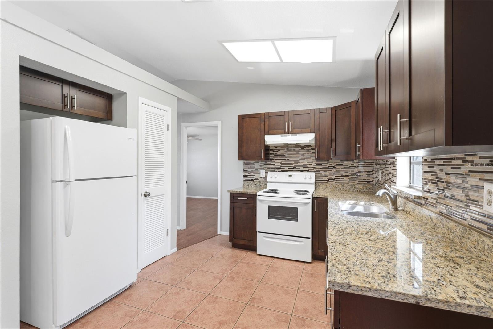 SPRING HILL - Residential