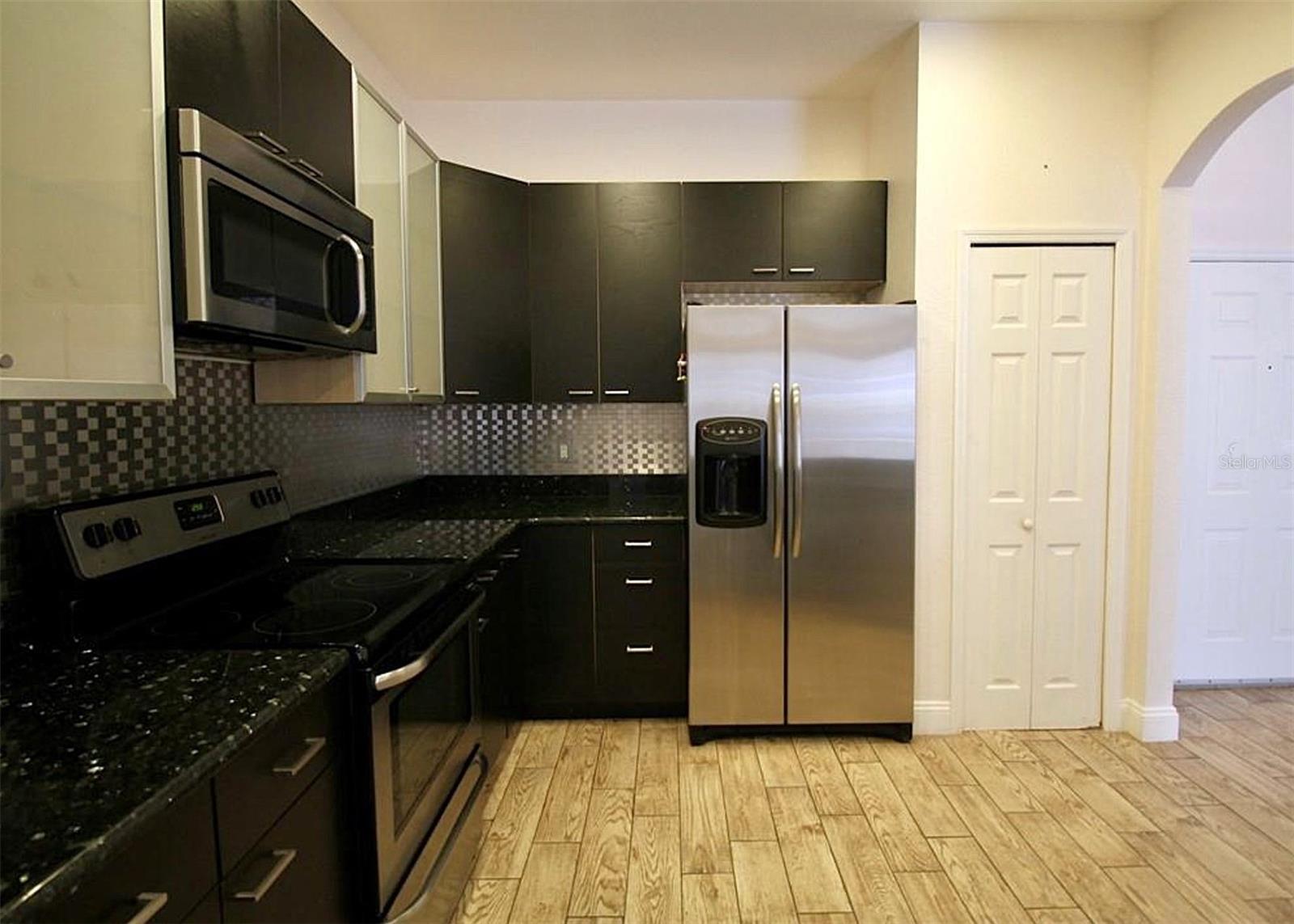 FLORA RIDGE PH 10 CONDO - Residential