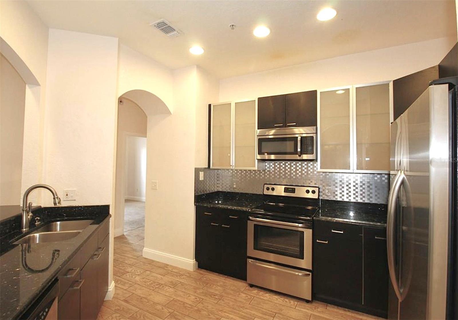 FLORA RIDGE PH 10 CONDO - Residential