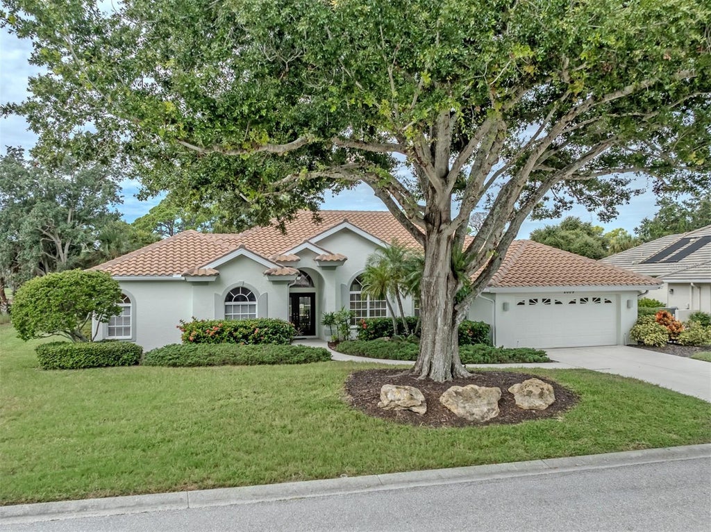 Photo of 2009 Tocobaga Lane, Nokomis, FL 34275 (MLS # N6146058)
