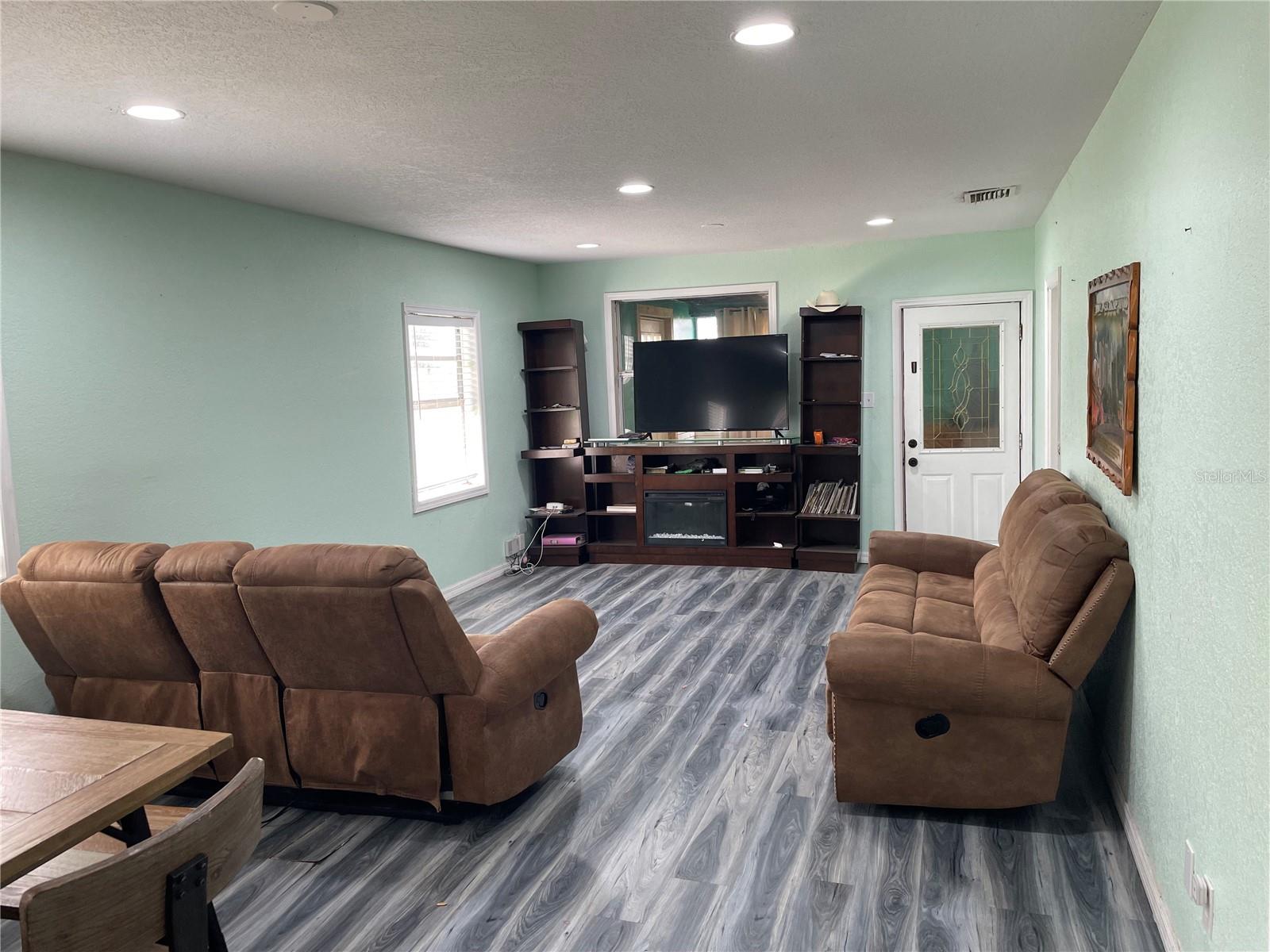 UNPLATTED - Residential