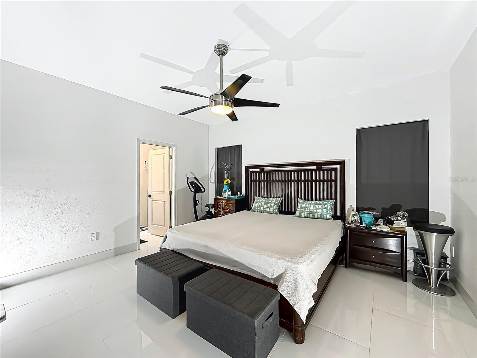 NO SUBDIVISION NAME - Residential