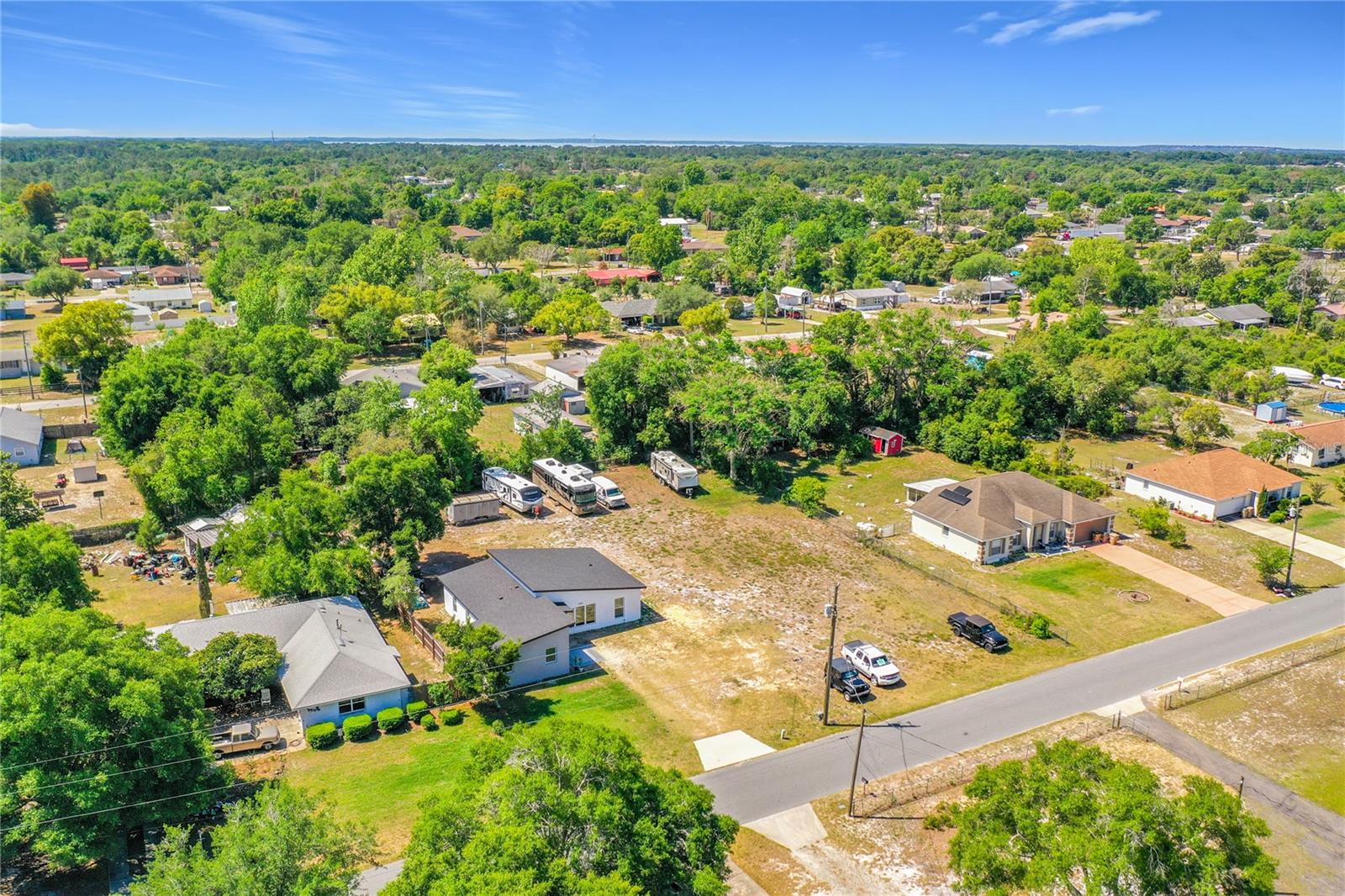 11426 LAKEVIEW DRIVE