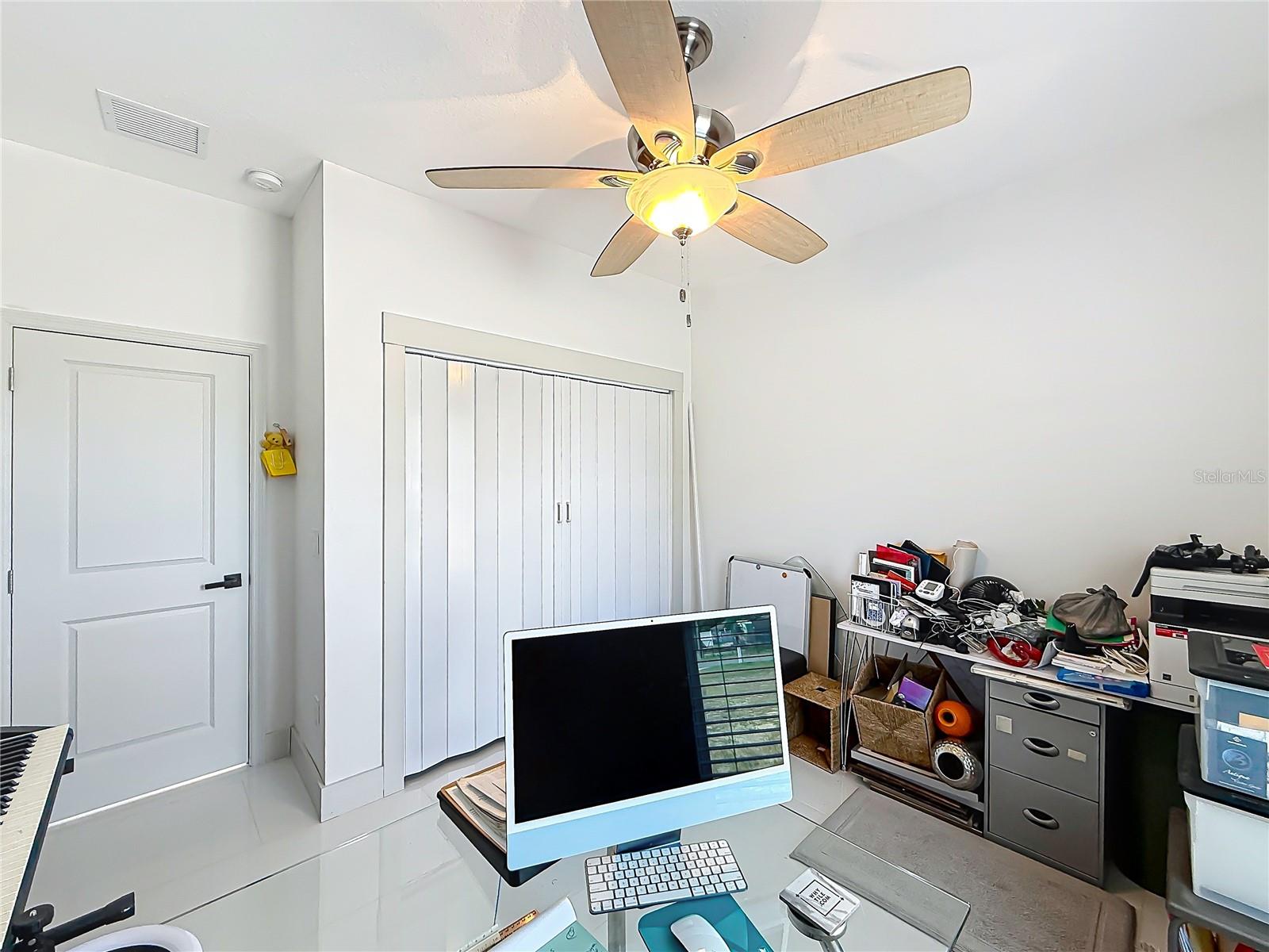 NO SUBDIVISION NAME - Residential