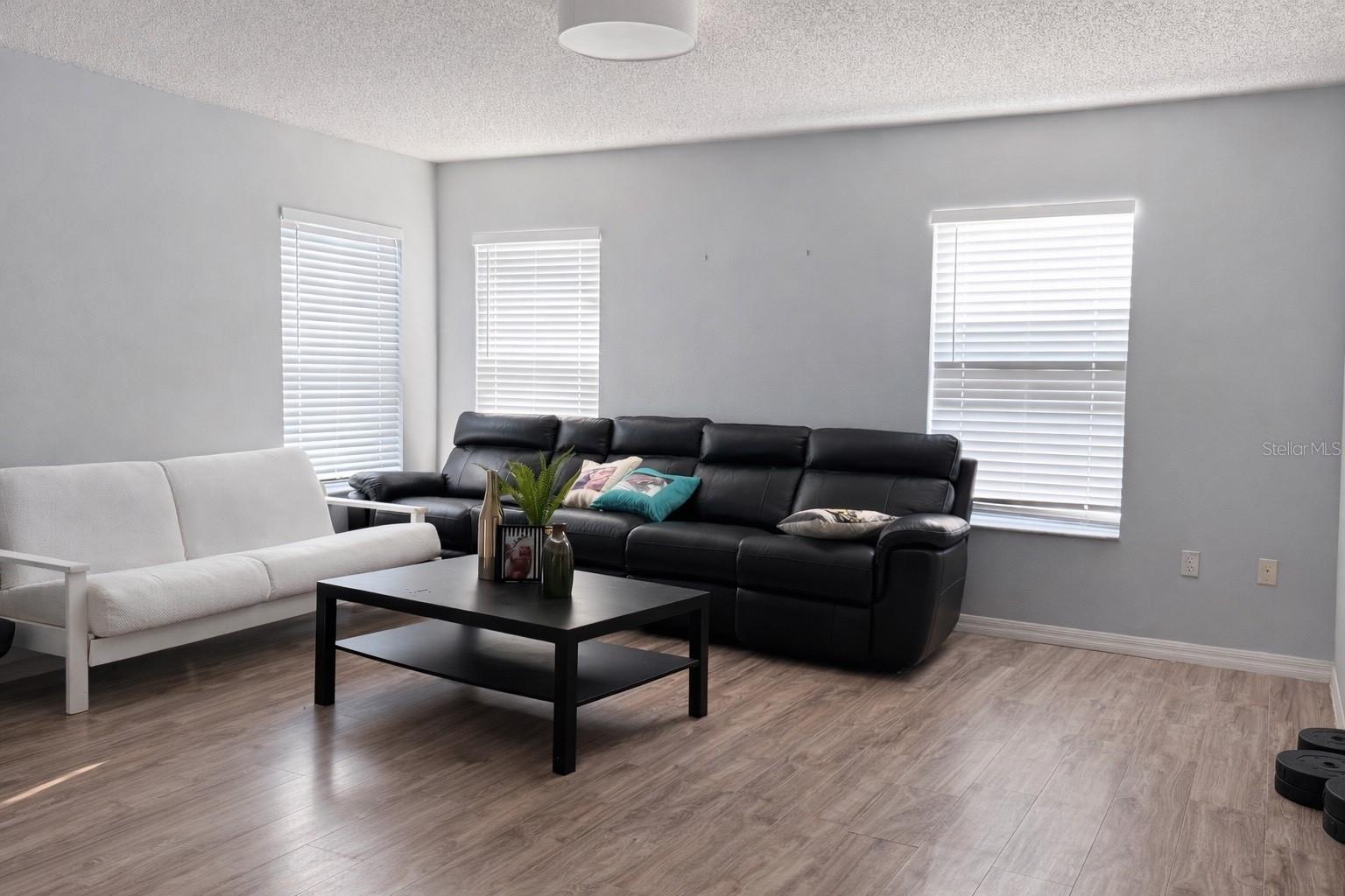 EAGLE POINT - Residential