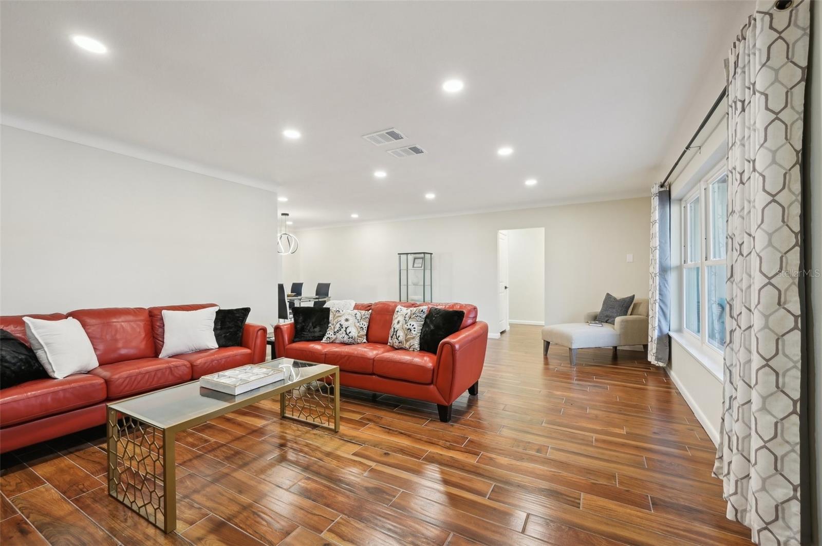 2746 TANGELO DRIVE