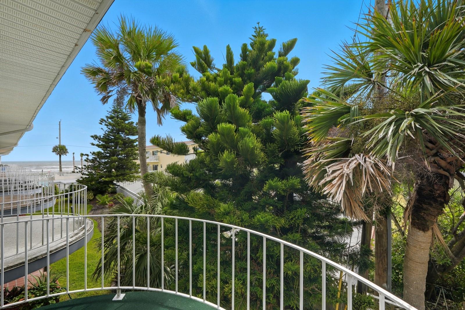 MADEIRA VILLA & MADEIRA VILLA 02 - Residential
