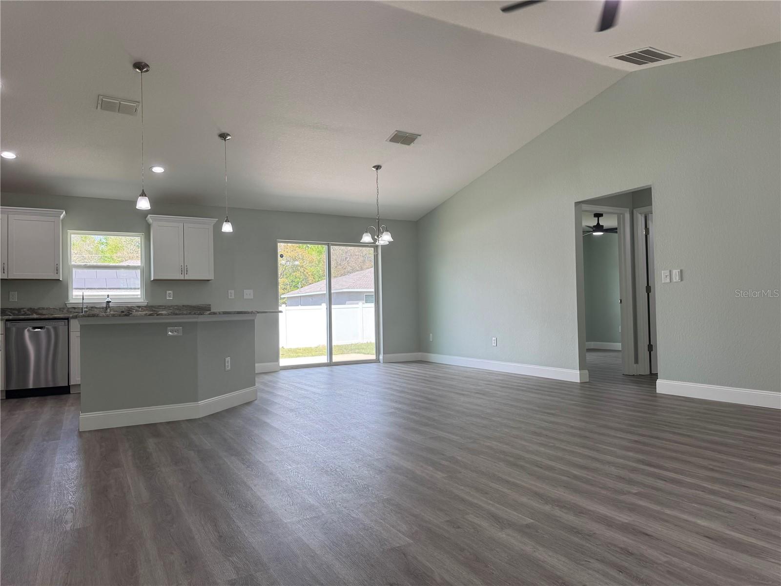 ROLLING RANCH ESTATE - Residential