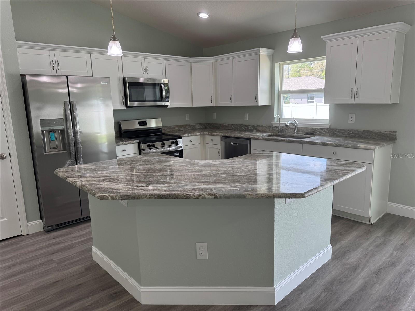 ROLLING RANCH ESTATE - Residential