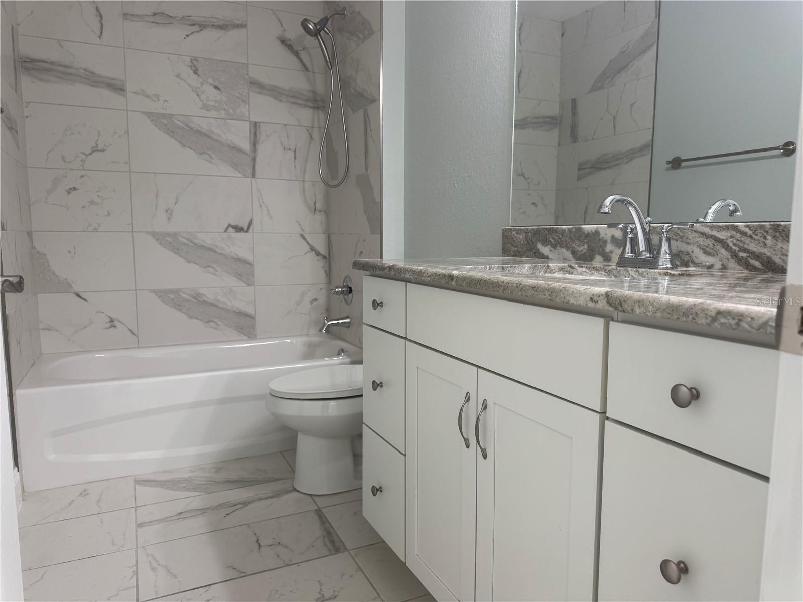 ROLLING RANCH ESTATE - Residential