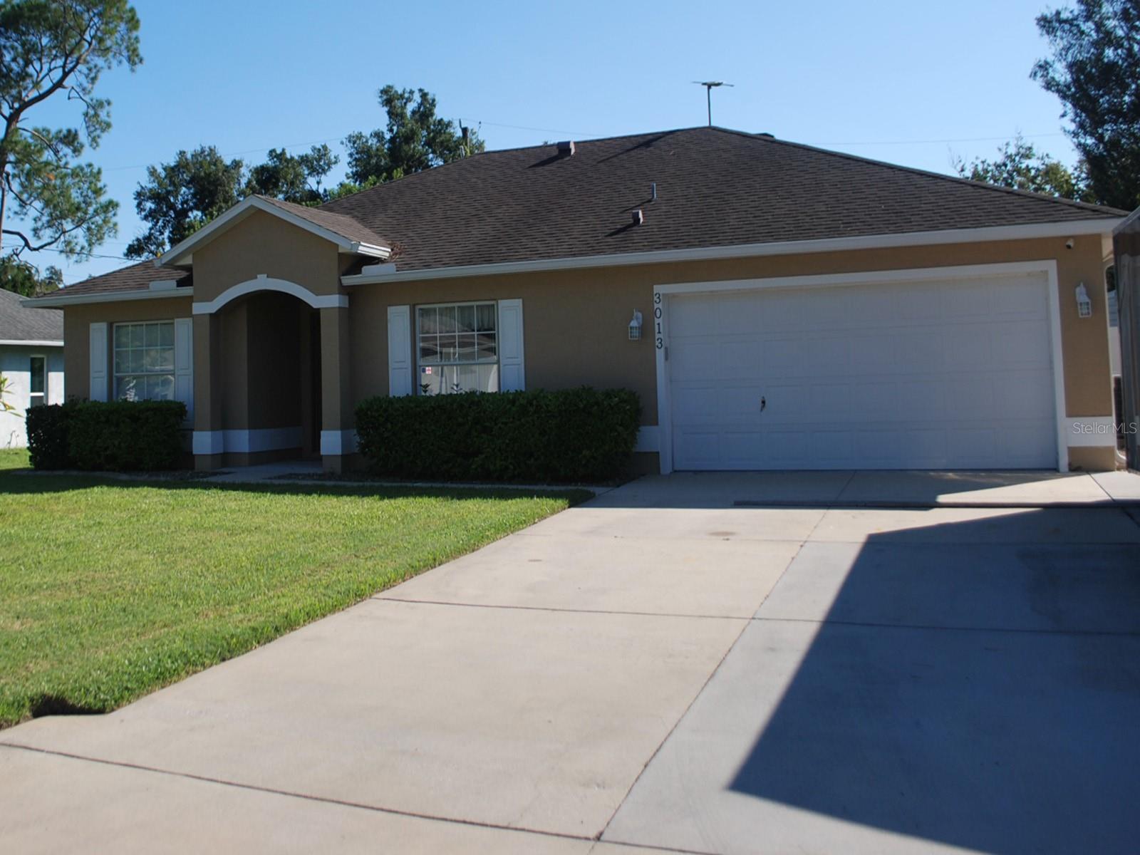 3013 VISTA PALM DRIVE