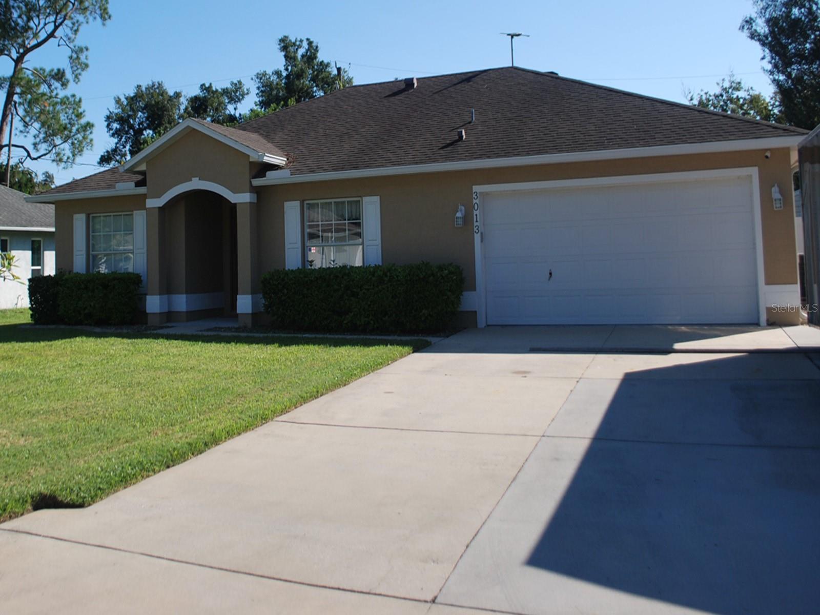 3013 VISTA PALM DRIVE
