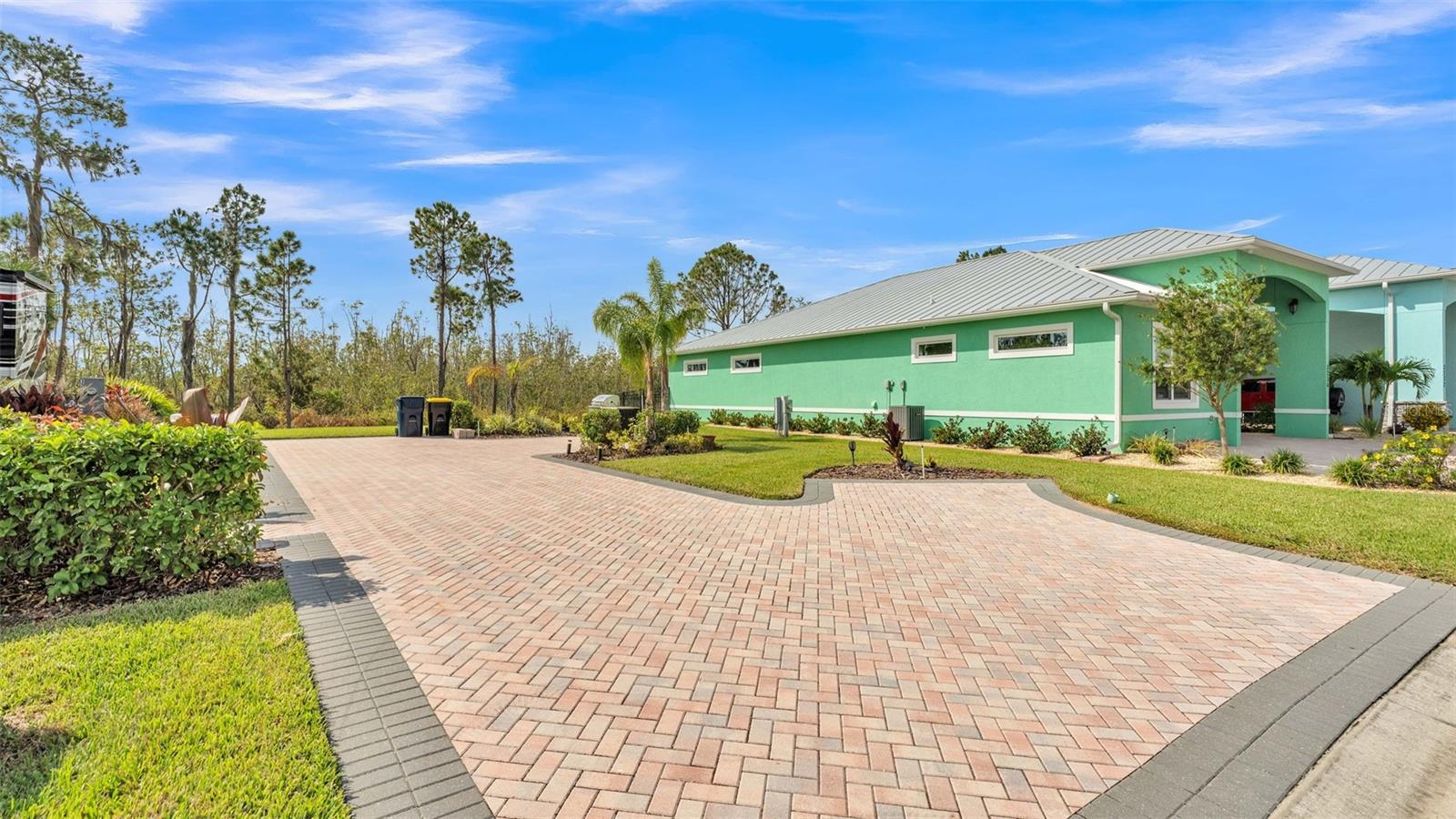 3240 FISH HAWK DRIVE