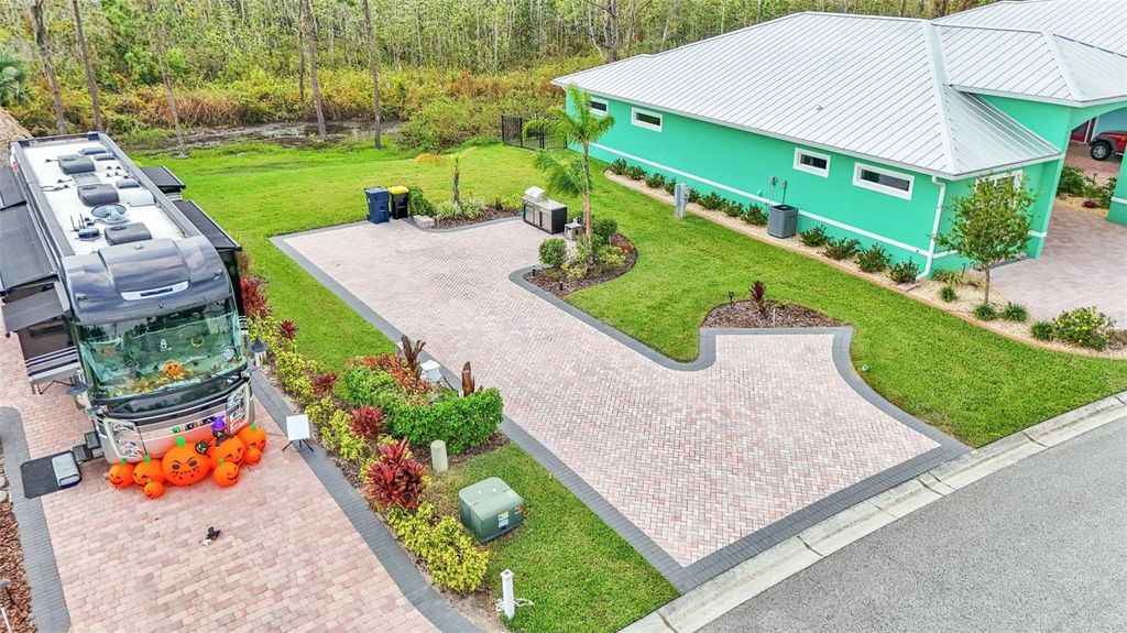 Photo of 3240 Fish Hawk Drive, Polk City, FL 33868 (MLS # L4953313)