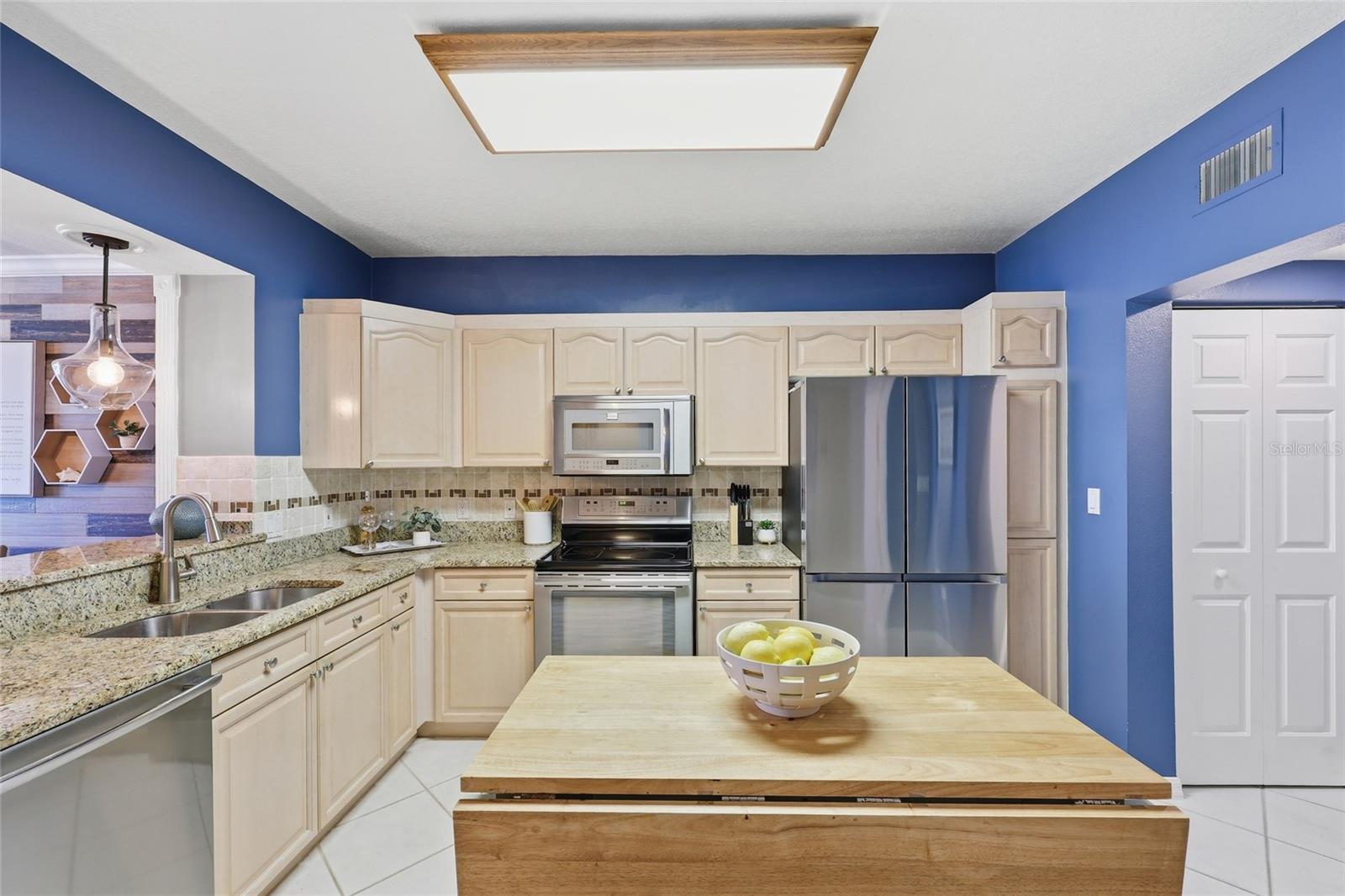 TIDES BEACH CLUB CONDO - Residential