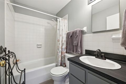 Tiny photo for 1105 S 9th Street, Leesburg, FL 34748 (MLS # G5104223)