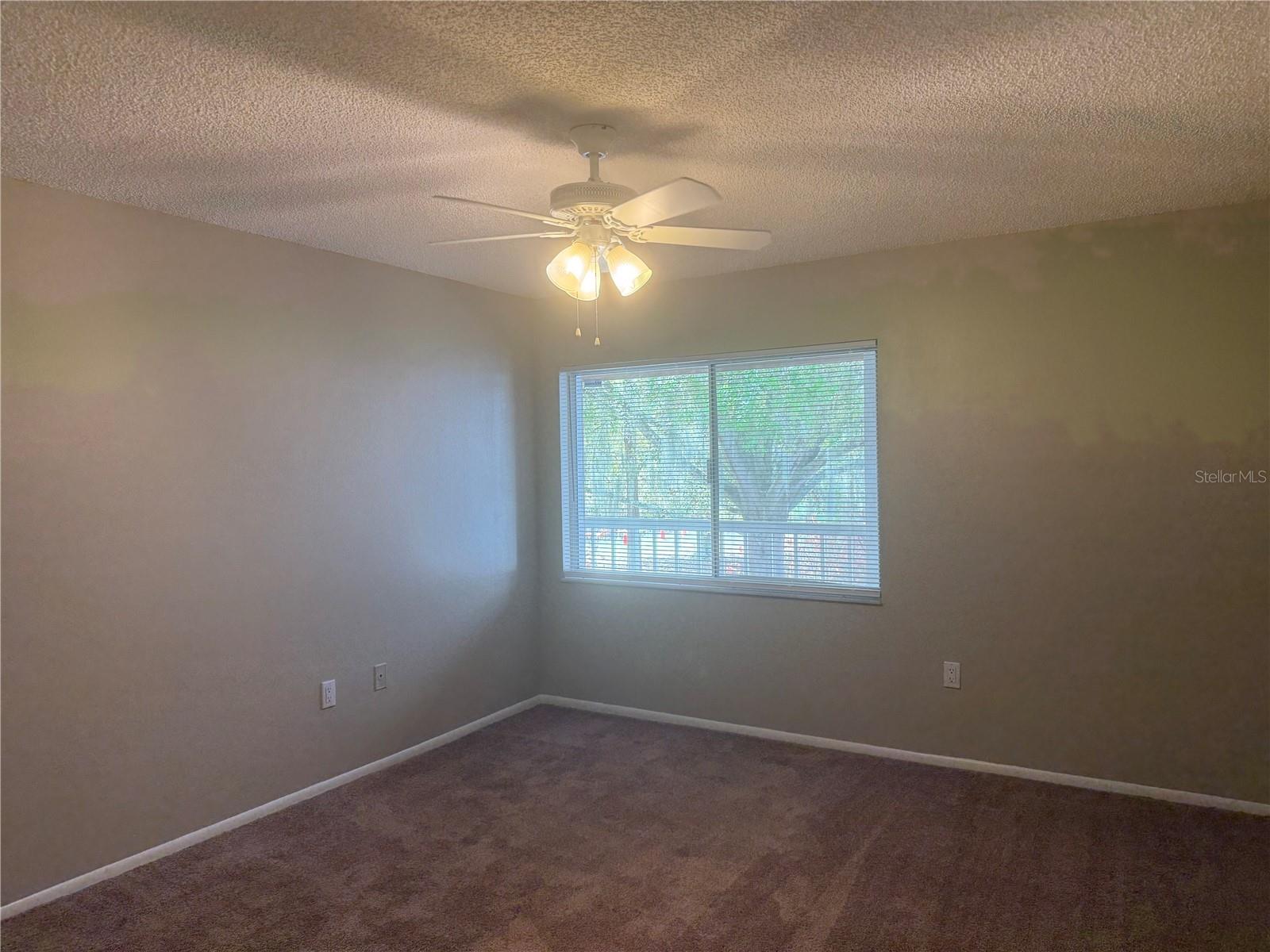 COUNTRY LAKE CONDO PH 01 - Residential