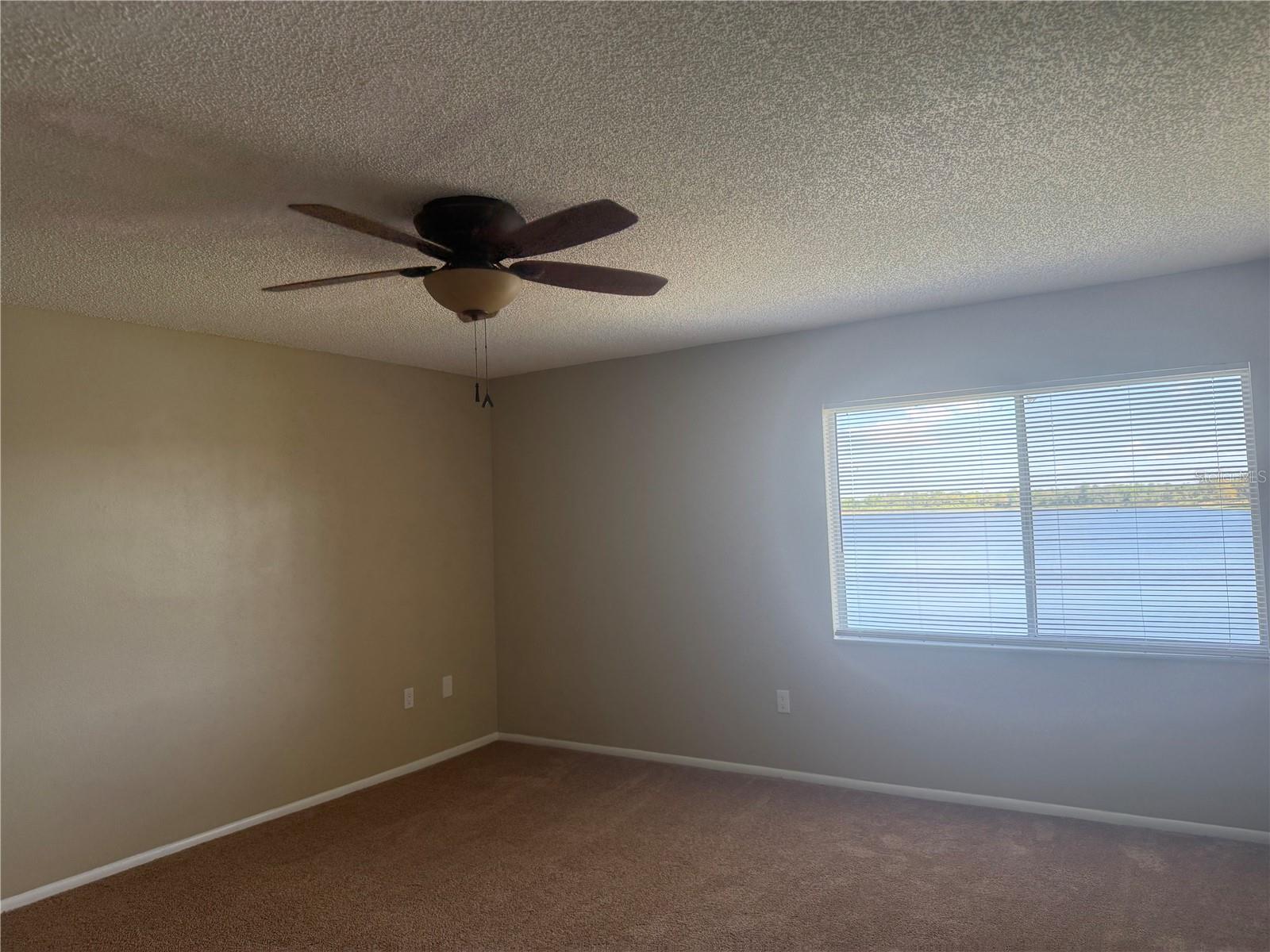 COUNTRY LAKE CONDO PH 01 - Residential