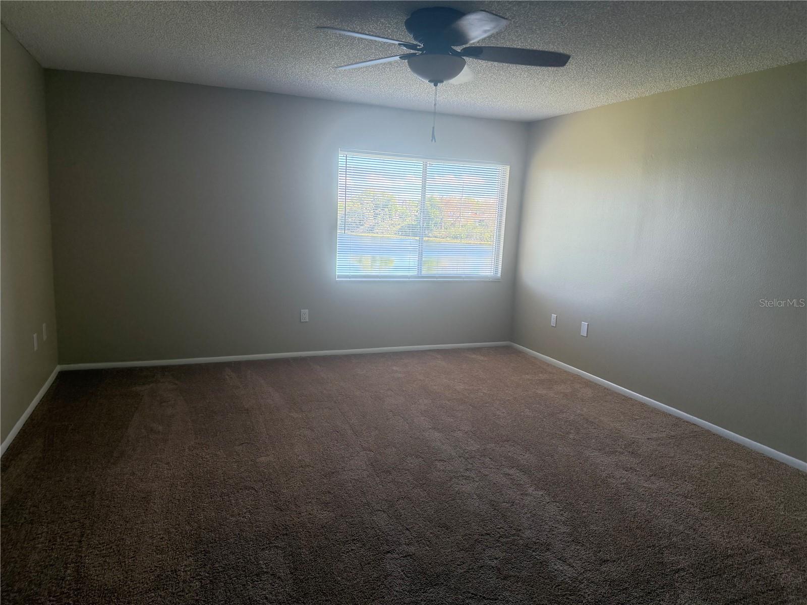 COUNTRY LAKE CONDO PH 01 - Residential