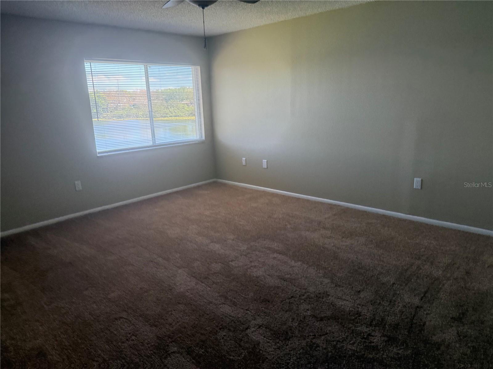 COUNTRY LAKE CONDO PH 01 - Residential