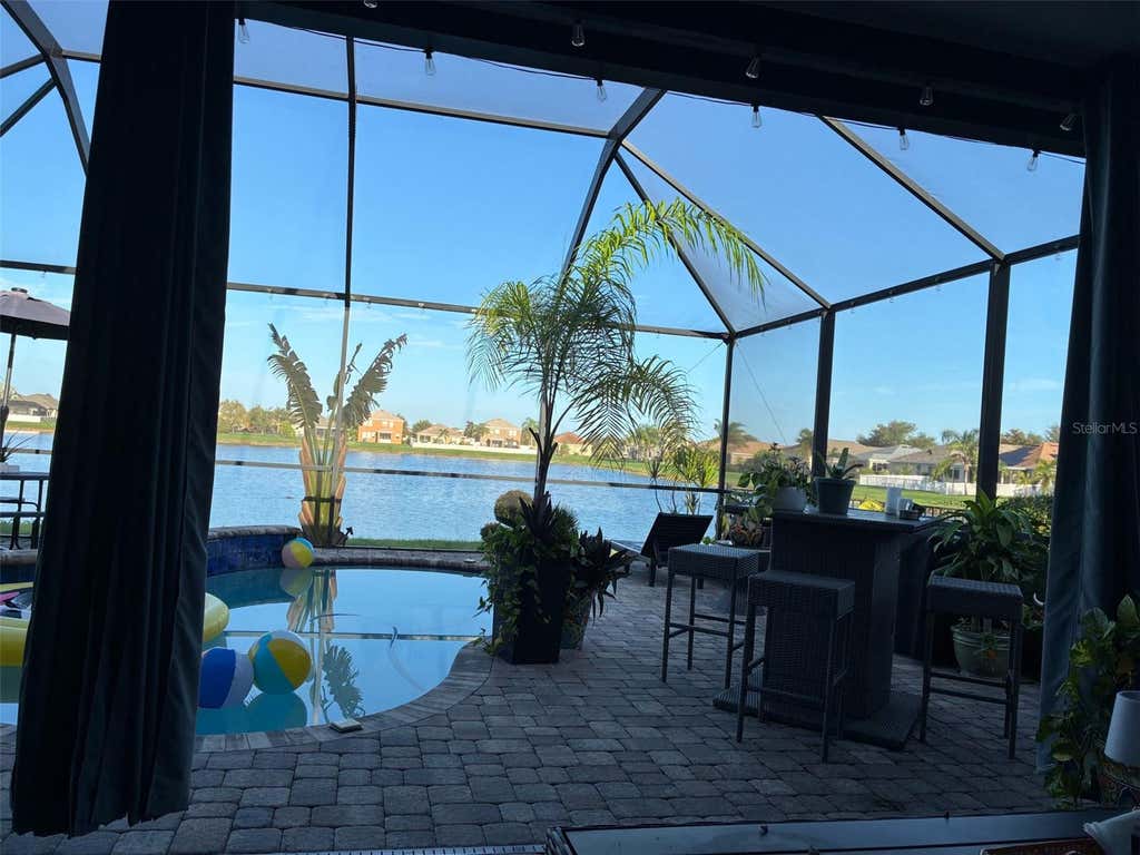 Photo of 802 Fern Leaf Drive, Ruskin, FL 33570 (MLS # A4703092)