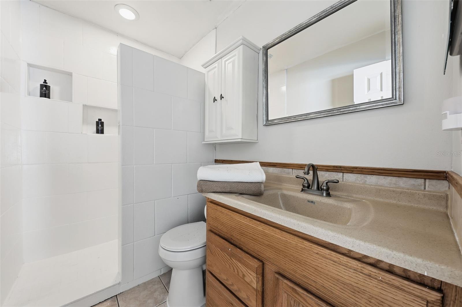 SUNRISE UNIT TWO C - Residential