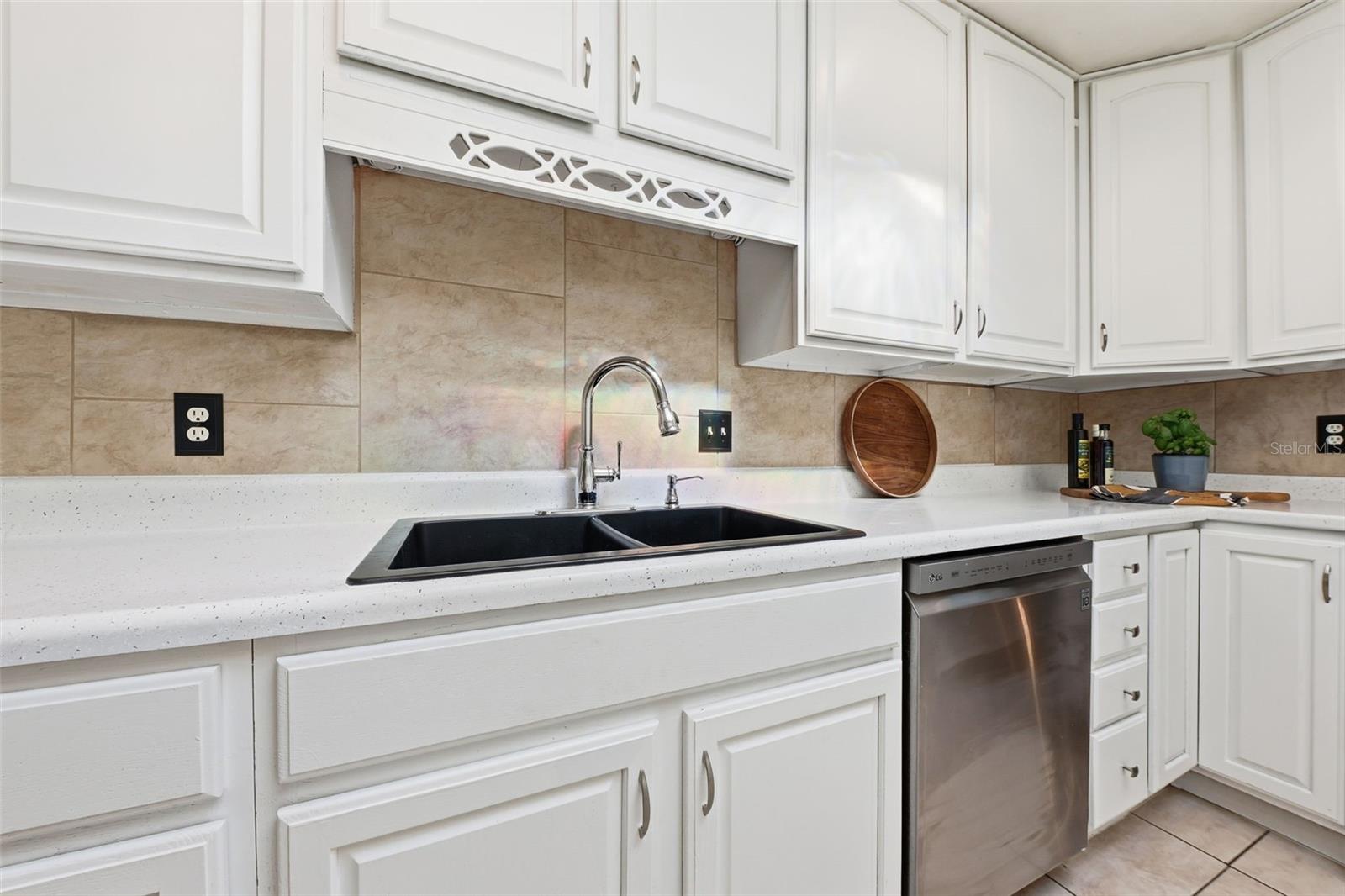 SUNRISE UNIT TWO C - Residential