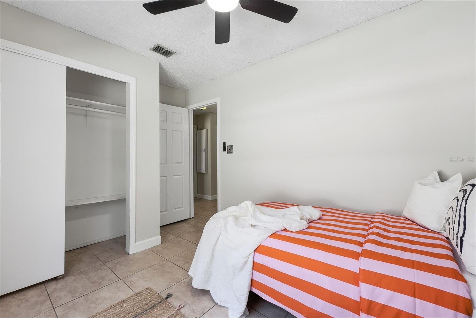 SUNRISE UNIT TWO C - Residential