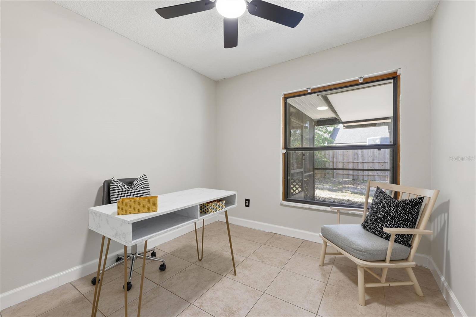 SUNRISE UNIT TWO C - Residential