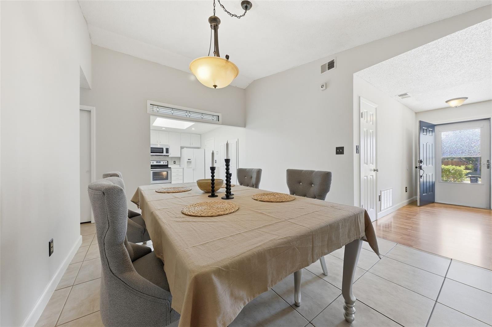 SUNRISE UNIT TWO C - Residential