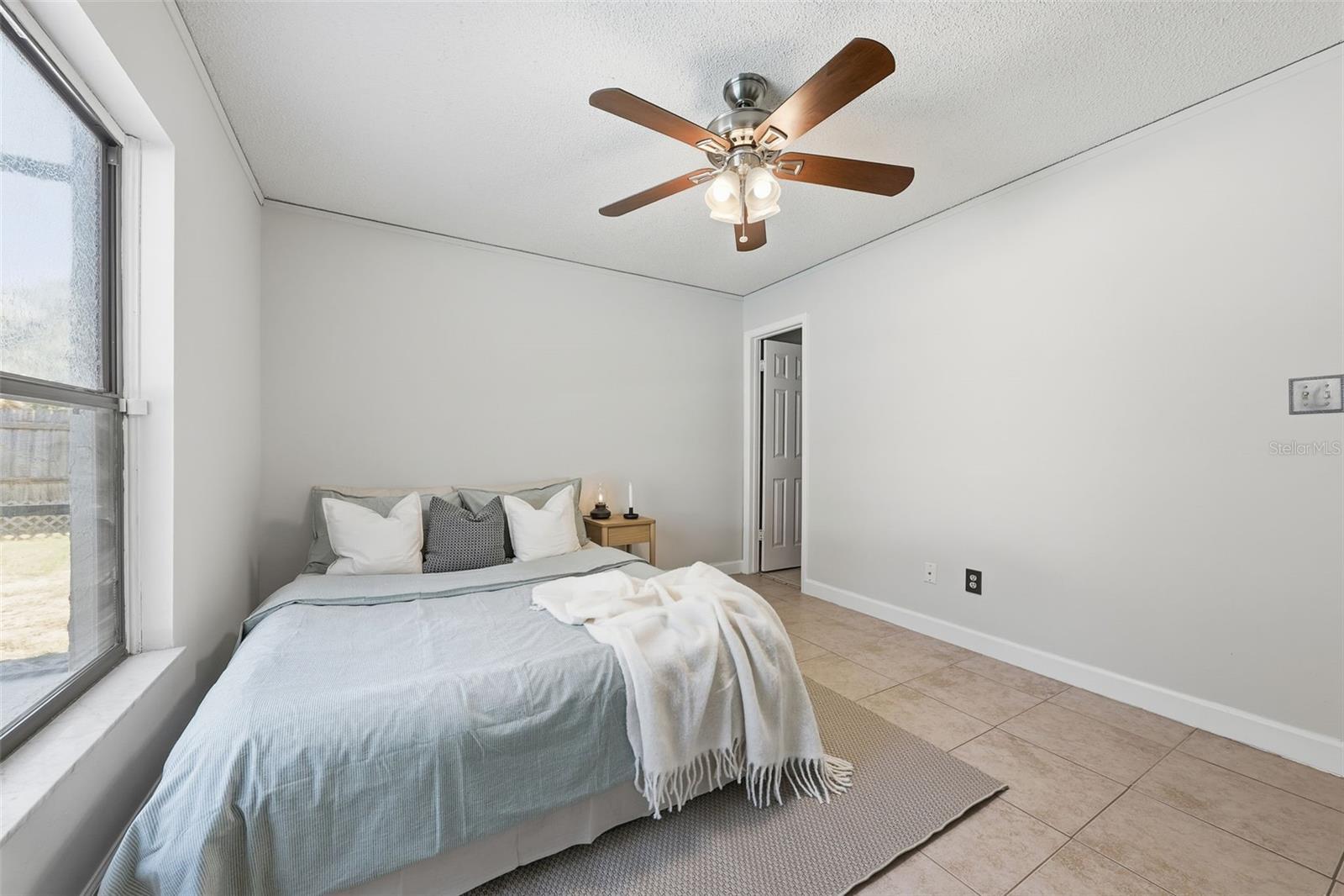 SUNRISE UNIT TWO C - Residential