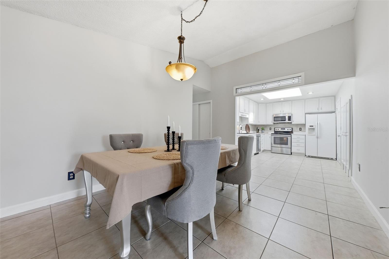 SUNRISE UNIT TWO C - Residential