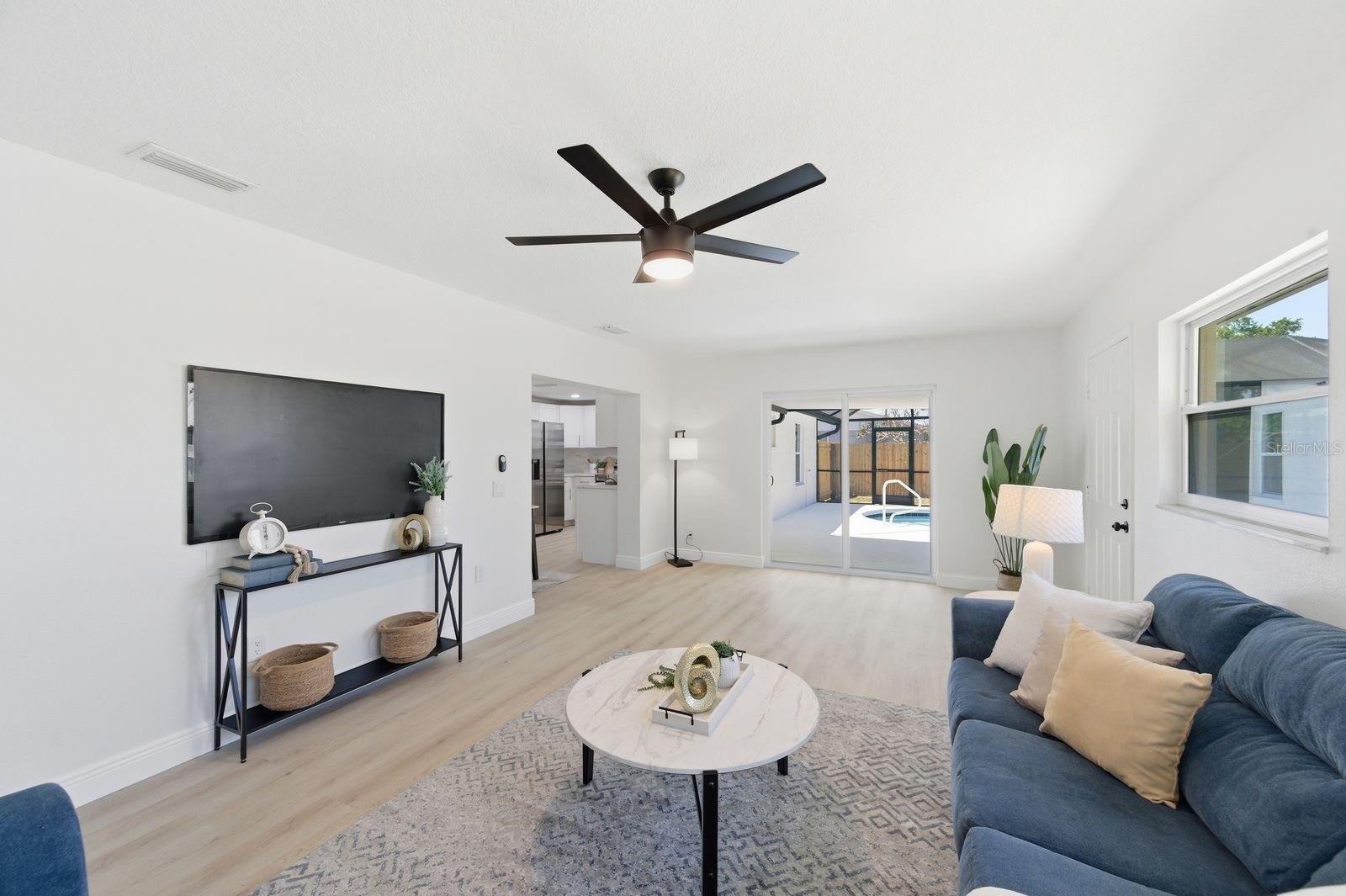 DE SOTO LAKES - Residential