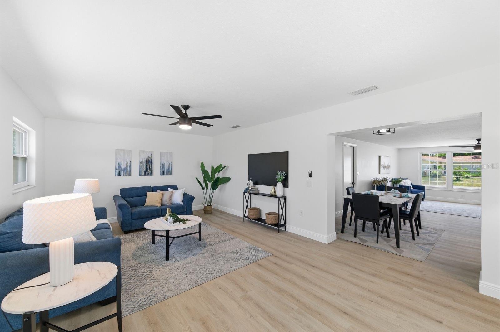 DE SOTO LAKES - Residential