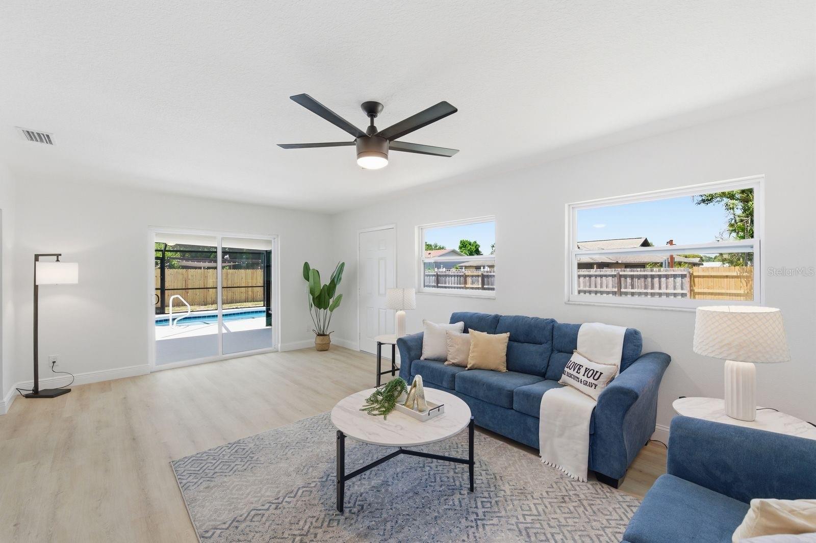 DE SOTO LAKES - Residential