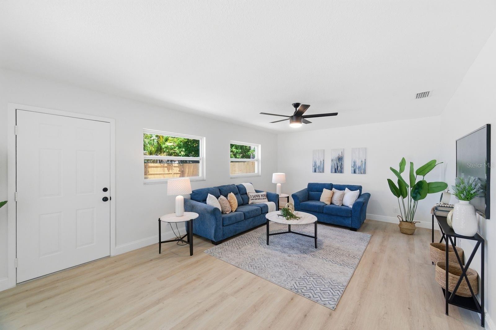 DE SOTO LAKES - Residential